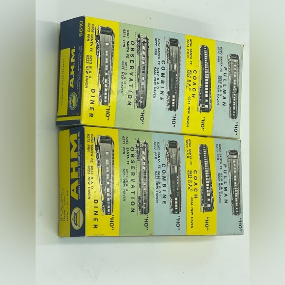 AHM Scotties Toilet Paper HO Train Car Mechanical Reefer with accessories bundle - Picture 3 of 12